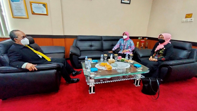 Kunjungan Direktur Pembinaan Administrasi Peradilan Agama di Pengadilan Tinggi Agama Surabaya