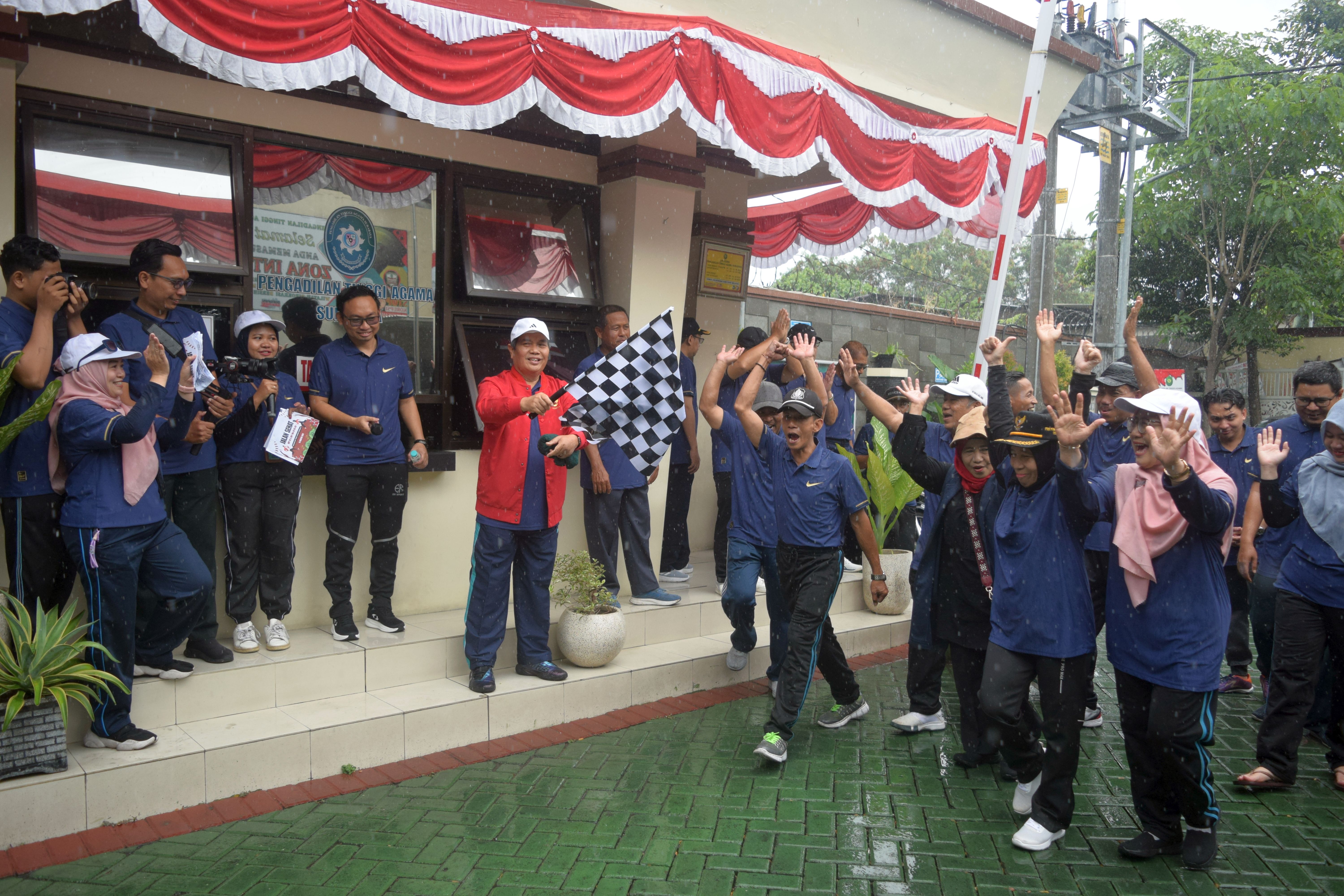 Meriah! PTA Surabaya Rayakan HUT RI, HUT MA RI ke-80, dan HUT Peradilan Agama ke-143