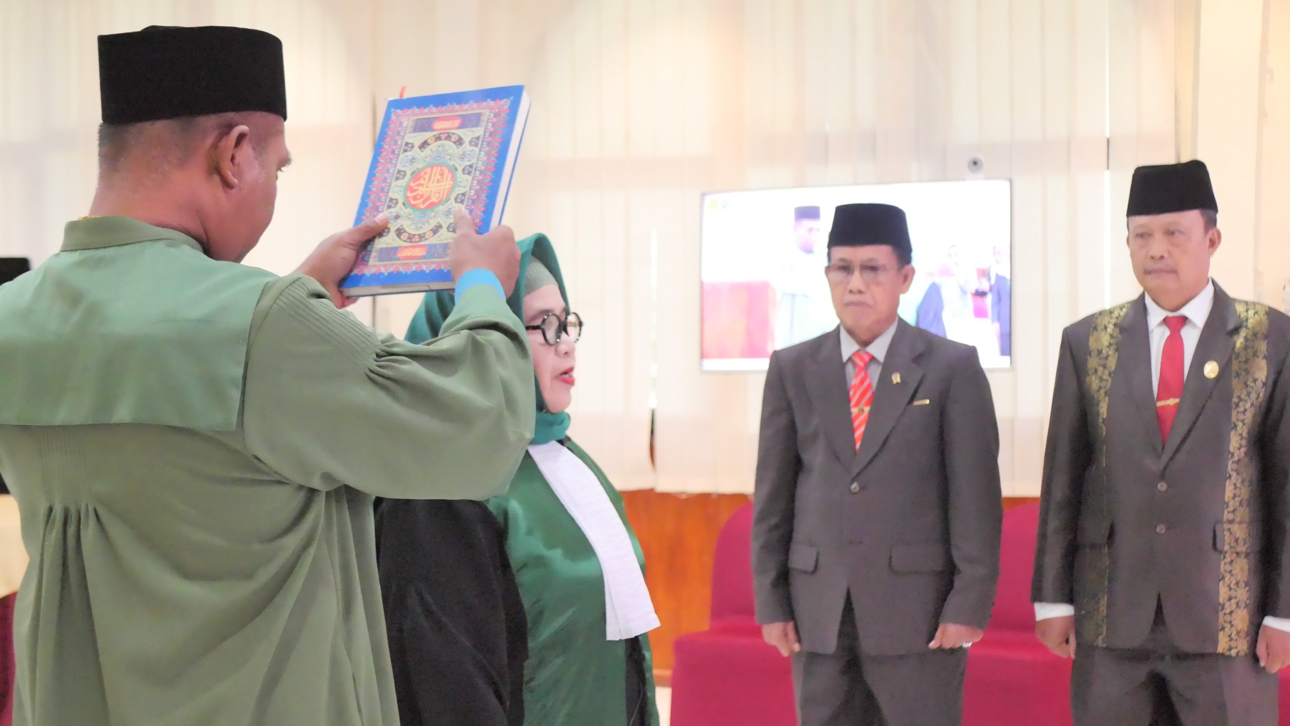 Hakim Tinggi PTA Surabaya, Harijah, Resmi Dilantik Menjadi Wakil Ketua PTA Kupang