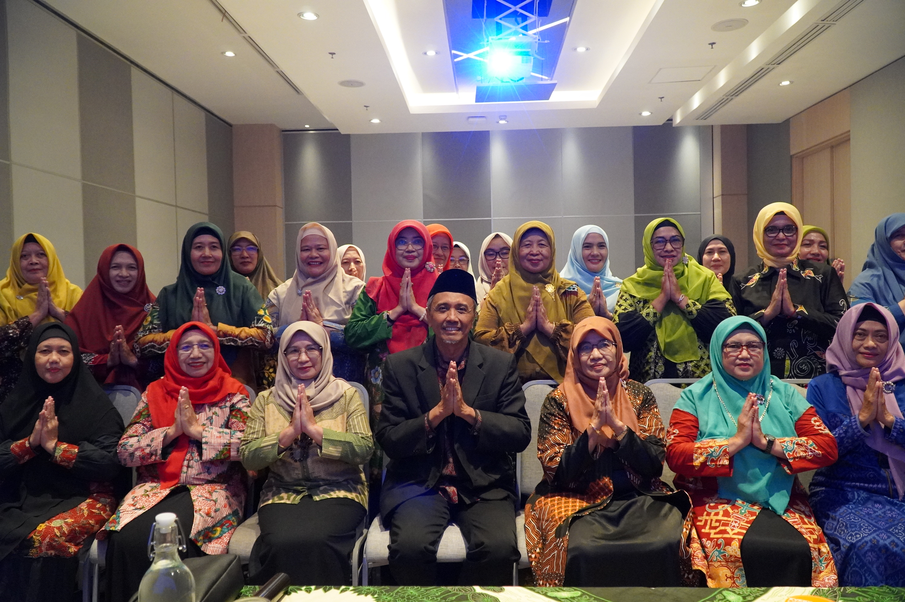 Sillaturahmi dan Seminar Pengokohan Keluarga Dharmayukti Karini Pengadilan Agama se-Jawa Timur Angkat Tema “Problematika Keluarga di Era Disrupsi”