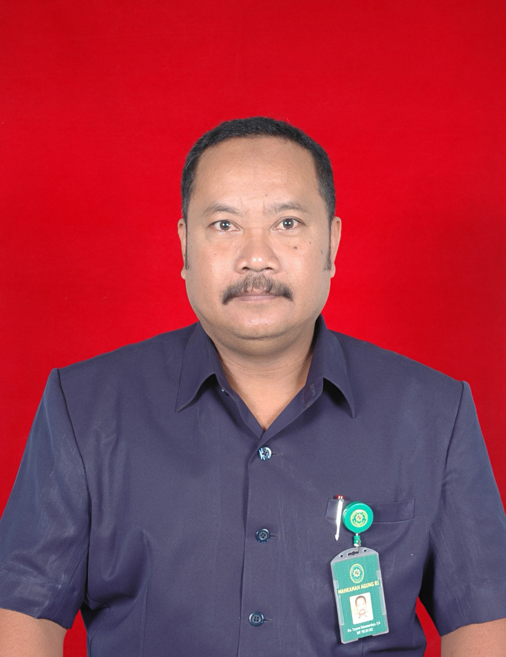Drs. Taryono Reksowardoyo, S.H.
